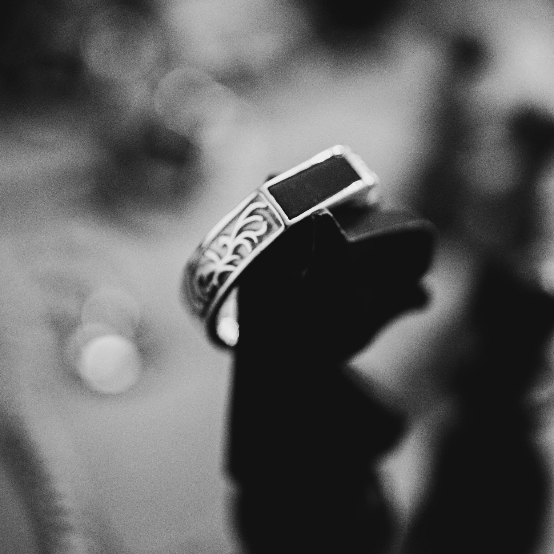 TIMELESS ONIX RING