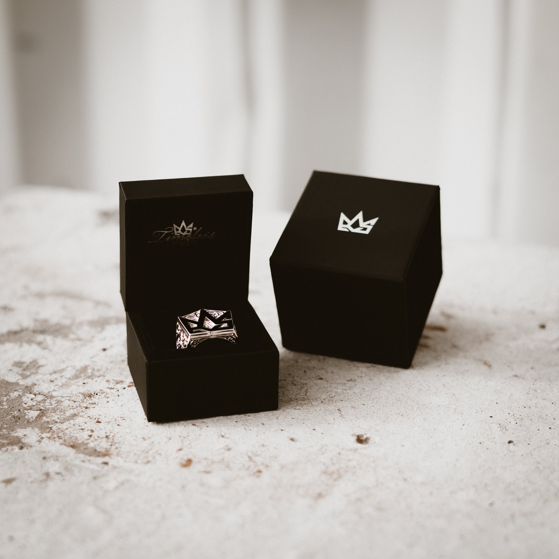 TIMELESS ROS SIGNET