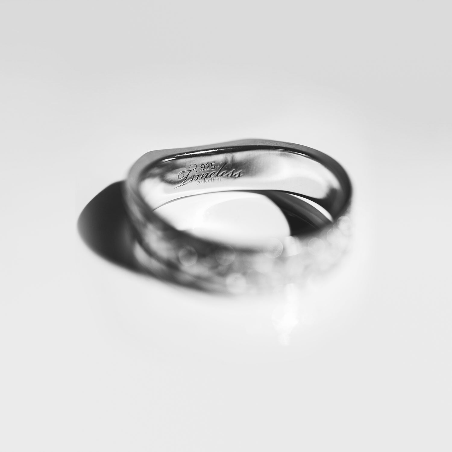 TIMELESS ONIX RING